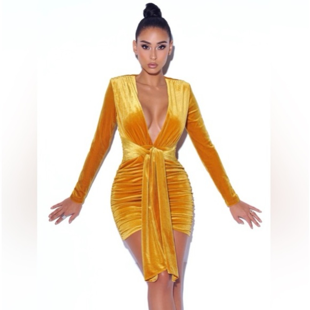 Miss Circle Velvet Infinity Love Dress